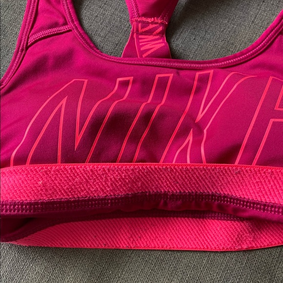 Nike Women’s Pro Classic Logo Training Bra - Picture 6 of 8
